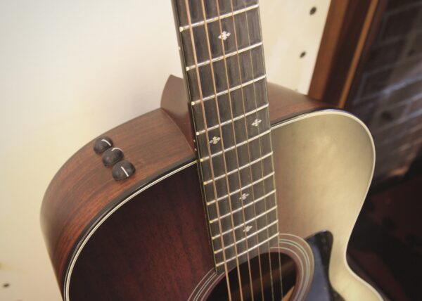 Taylor 322e 12-fret USED - Image 3