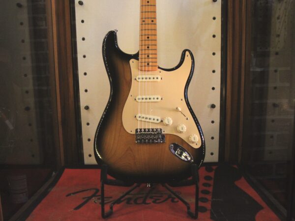 Fender Stratocaster Eric Johnson Modified - Image 2