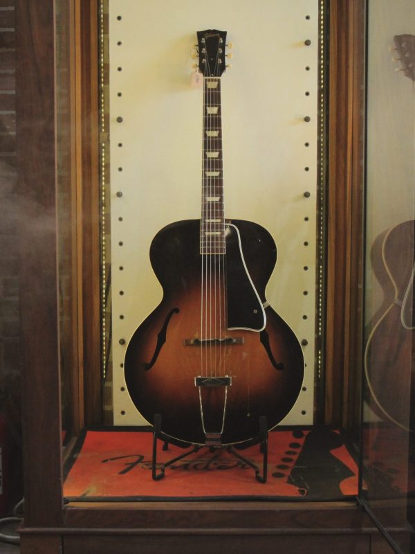 1949 Gibson L-50